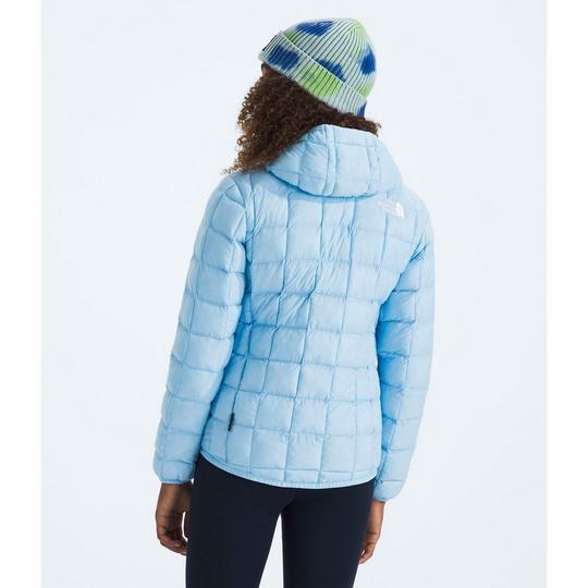 North face girls thermoball top