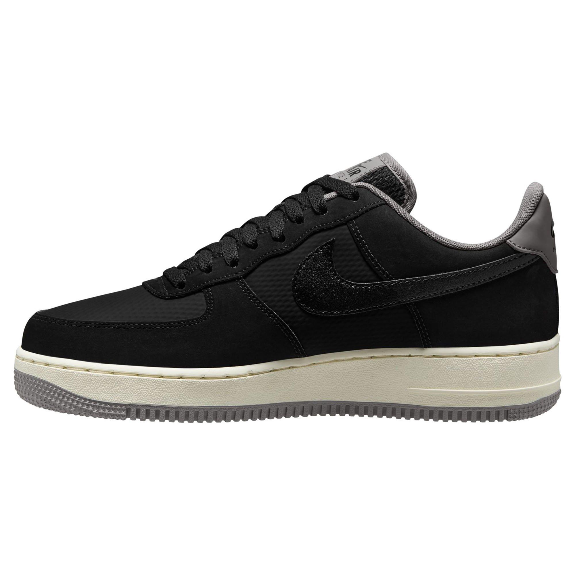 Men's Air Force 1 '07 LV8 Shoe