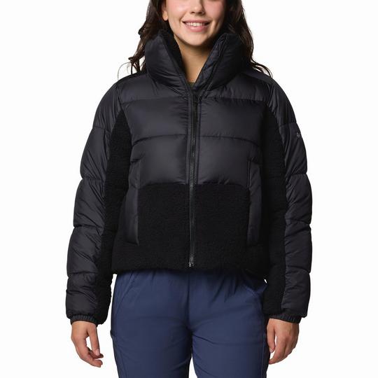 Columbia Women s Leadbetter Point  153  II Sherpa Hybrid Jacket