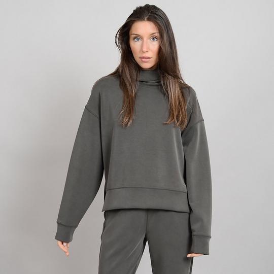 Oak & Ivy Women s Soft Knit Turtleneck Sweatshirt