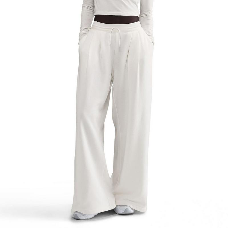 Nike Pantalon en molleton pliss&eacute; de la collection Sportswear pour femmes