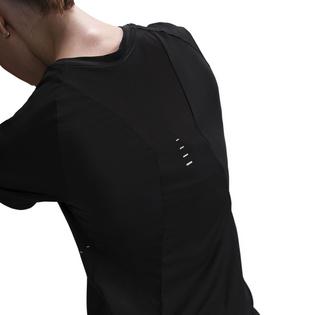 Nike Haut de course &agrave; manches courtes Swift Dri-FIT pour femmes