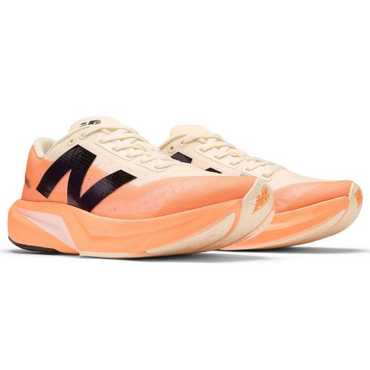 最新 Women's FuelCell Rebel v4 Running Shoe | New Balance 洋楽