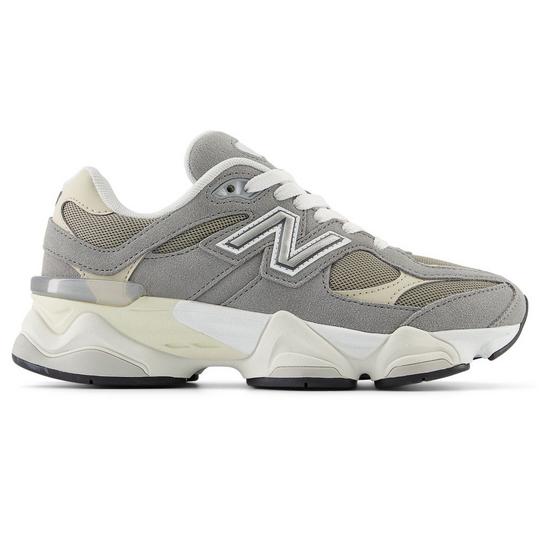 New Balance Juniors   3 5-7  9060 Shoe