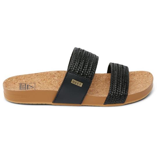 How to Clean Reef Cork Sandals: Easy Steps for Spotless Footwear
