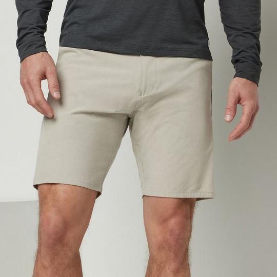 Vuori Men s Aim Short