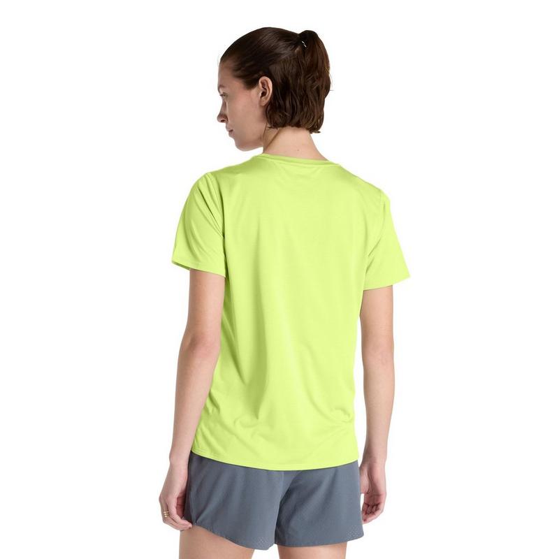 New Balance T-shirt Sport Essentials pour femmes