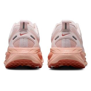 Nike Women's Vomero 18 Running Shoe