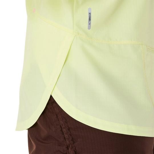 Women's Nagino Run Adjustable Jacket | Asics | Sporting Life