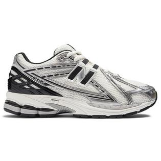 New Balance Unisex 1906R Shoe