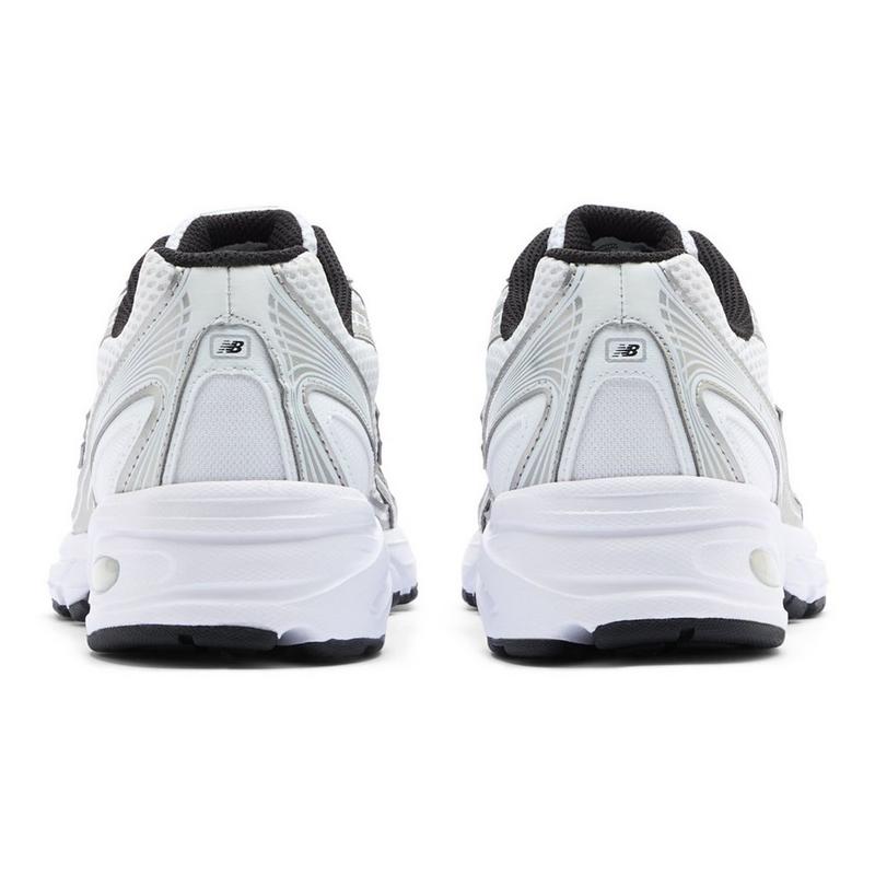 New Balance Unisex 740 Shoe