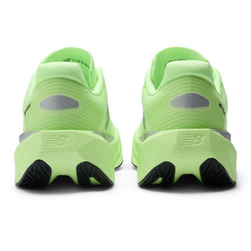 New Balance Chaussures de course FuelCell Rebel v5 pour hommes