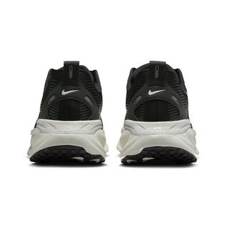 Nike Men's Vomero 18 Running Shoe