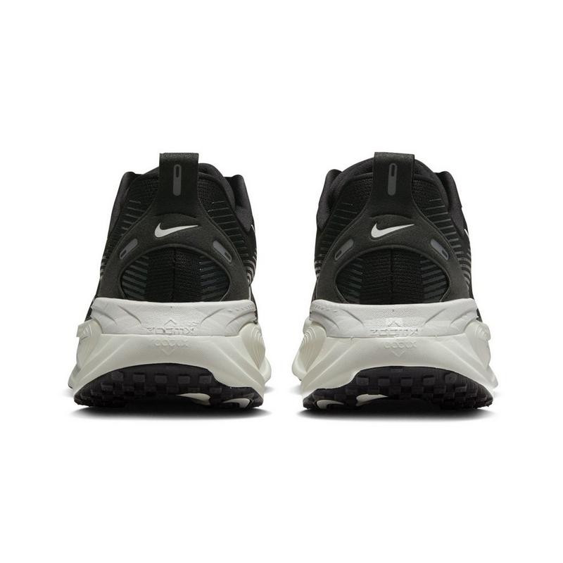 Nike Men's Vomero 18 Running Shoe