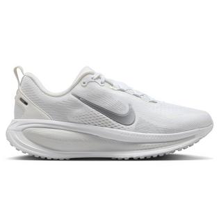 Nike Women's Vomero 18 Running Shoe