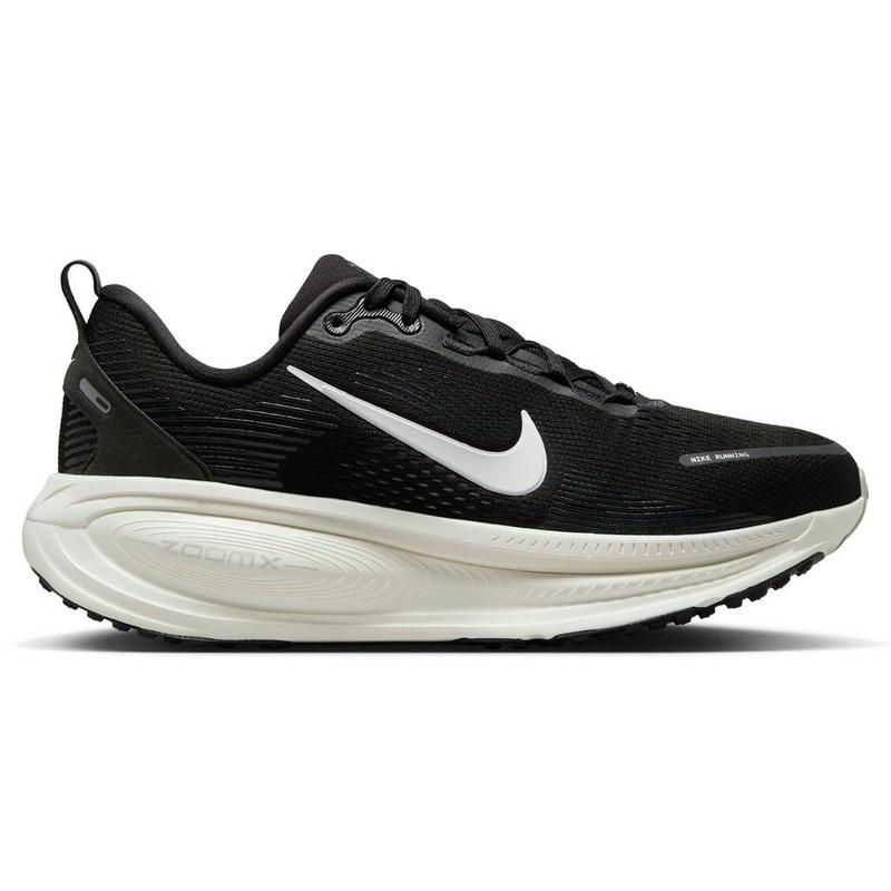 Nike Women's Vomero 18 Running Shoe