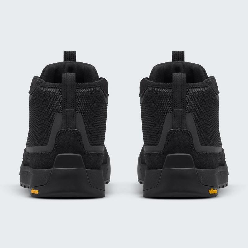 The North Face Chaussure imperm&eacute;able isol&eacute;e mi-haute Clyffe pour hommes