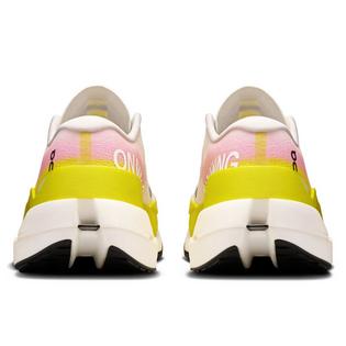 On Chaussures de course Cloudboom Max pour femmes