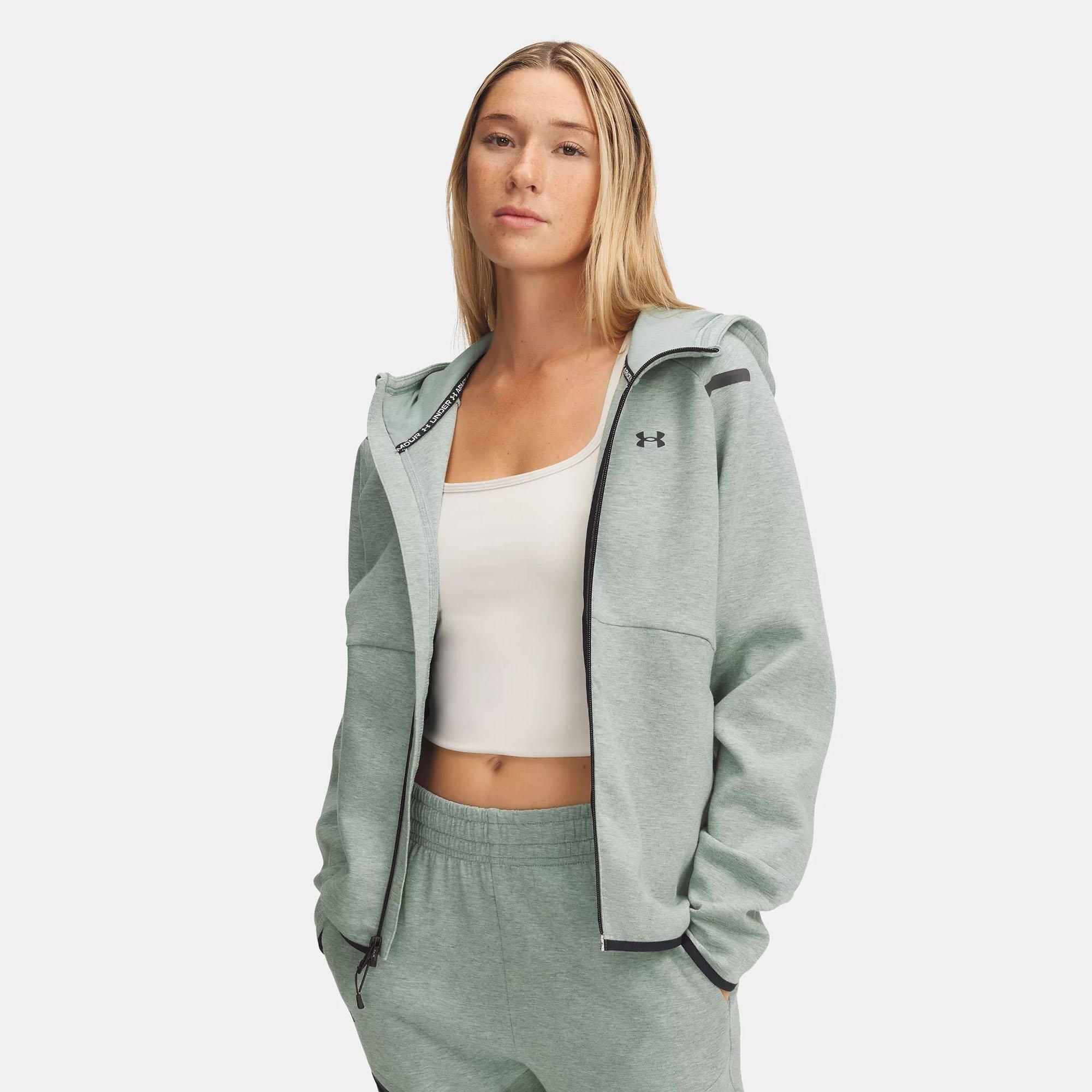Hoodies & Sweatshirts