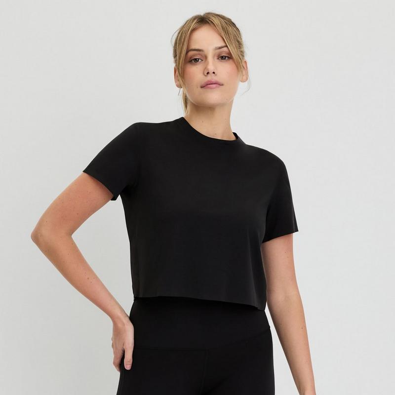 Knix Women's Studio Sleek Cropped T-Shirt
