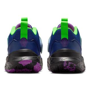 Nike Juniors' [3.5-7] Team Hustle D 12 Basketball Shoe