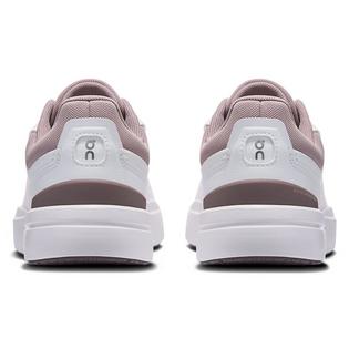 On Women's The Roger Advantage Shoe