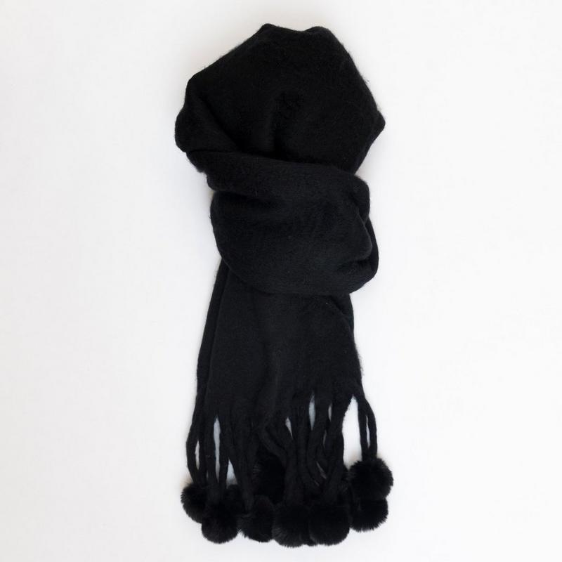 Lyla + Luxe &Eacute;charpe &agrave; pompons pour femmes