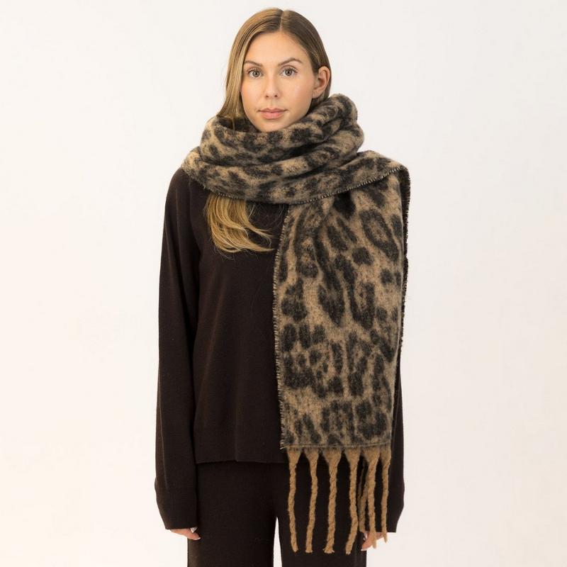 Lyla + Luxe &Eacute;charpe L&eacute;opard &agrave; franges pour femmes