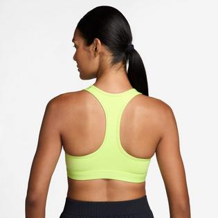 Nike Soutien-gorge de sport rembourr&eacute; Swoosh Medium Support pour femmes