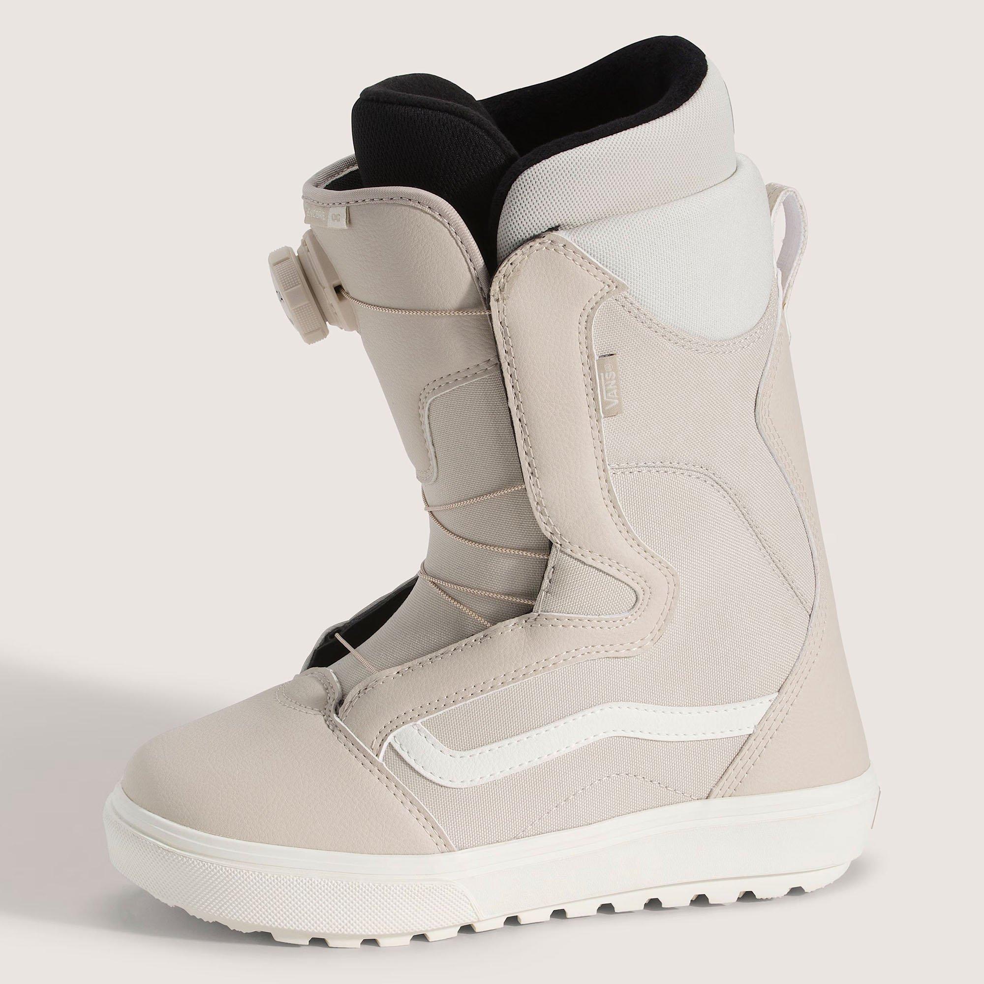Vans | Women's Encore OG Snowboard Boot, Size 9.5