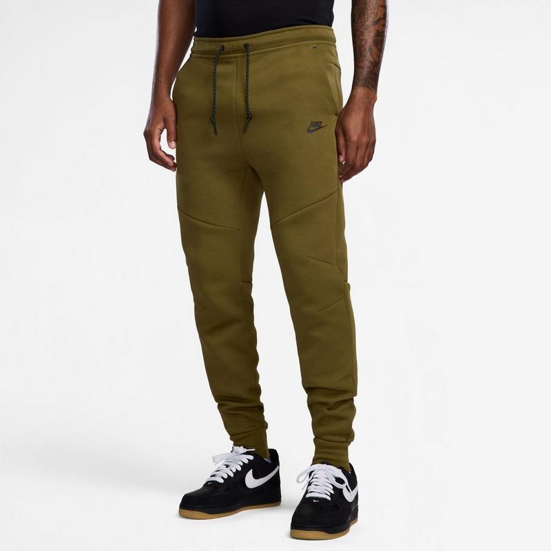 Nike Pantalon de jogging ajust&eacute; en molleton technique pour hommes
