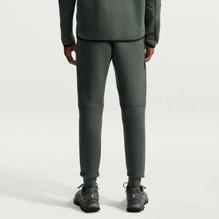 Nike Pantalon de jogging ajust&eacute; en molleton technique pour hommes