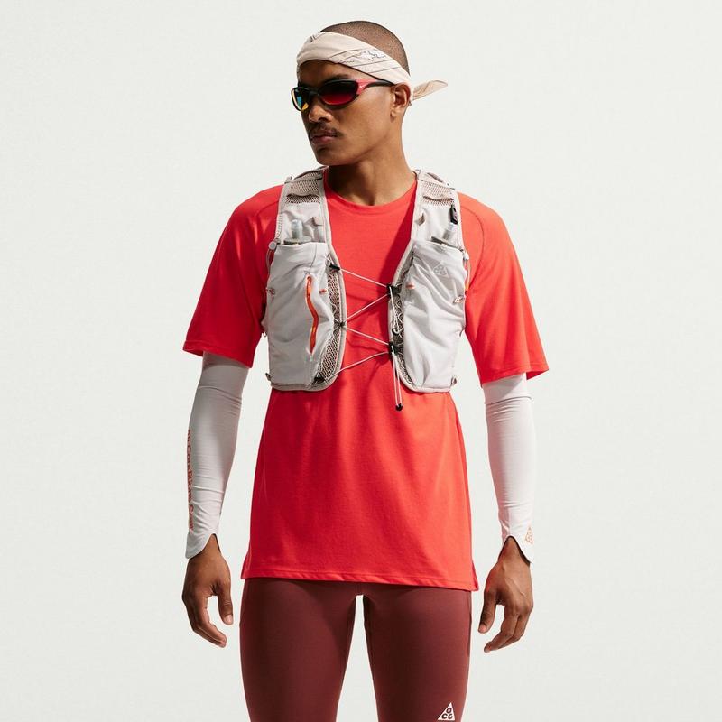 Nike Men's ACG Solar Chase Dri-FIT ADV Top