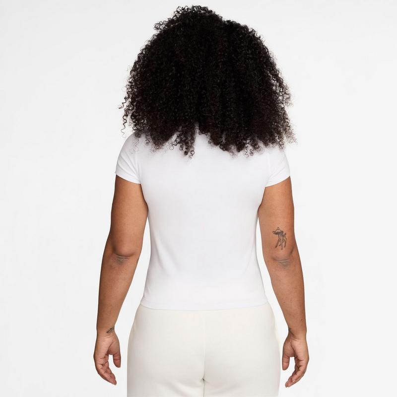 Nike T-shirt ajust&eacute; Sportswear IWD Photo pour femmes