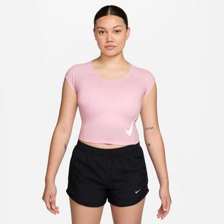Nike Haut &agrave; manches courtes Tempo Swoosh Dri-FIT pour femmes