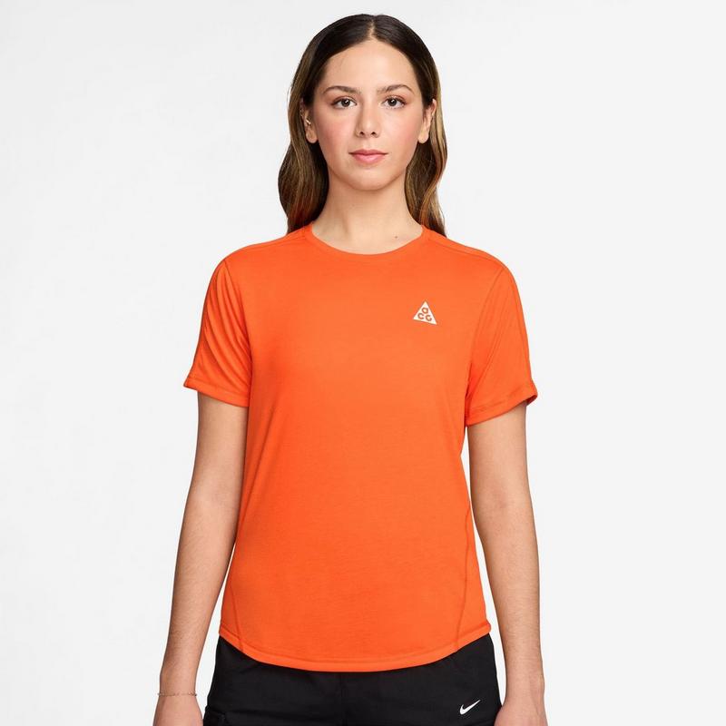 Nike Haut &agrave; manches courtes ACG Dri-FIT pour femmes