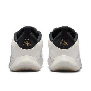 Nike Juniors' [3.5-7] A'One A'ja Wilson Basketball Shoe