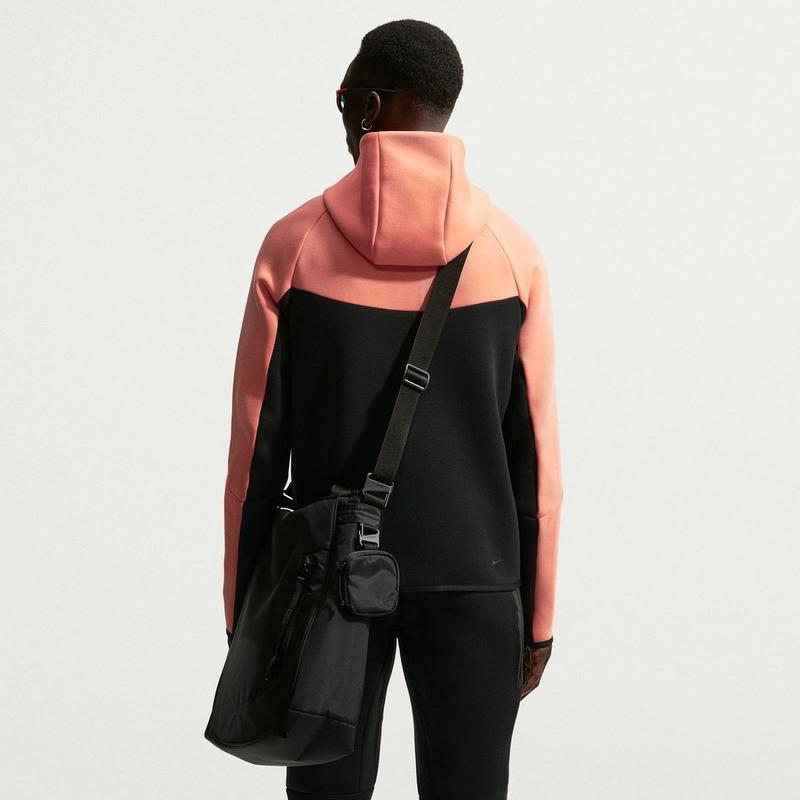Nike Chandail &agrave; capuchon &agrave; glissi&egrave;re Tech Fleece Windrunner pour hommes