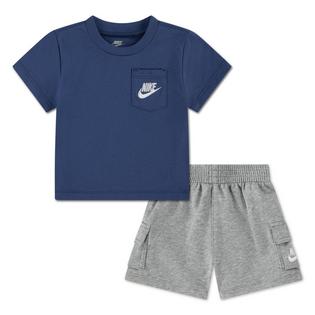 Nike Ensemble t-shirt &agrave; poche et short pour enfants [12M-7Y]