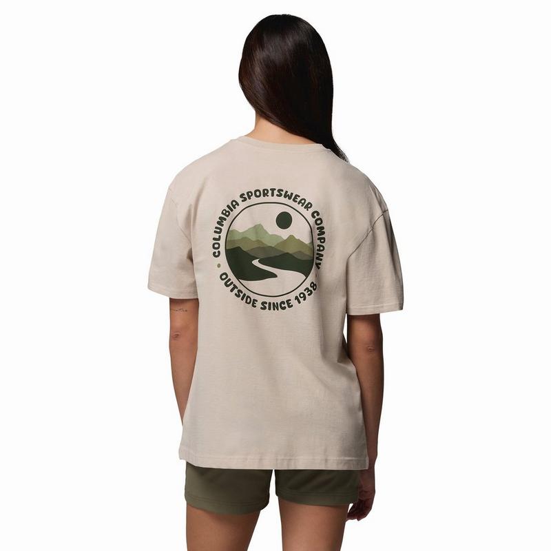 Columbia Women's Rolling Bend Graphic Oversized T-Shirt