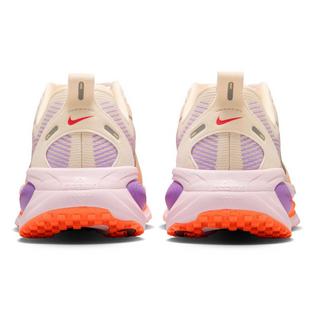 Nike Chaussures de course Vomero 18 pour femmes