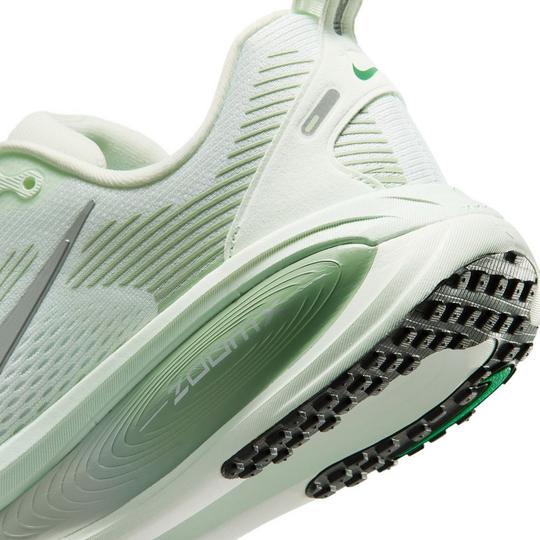 Women's Vomero 18 Running Shoe | Nike | Sporting Life Online