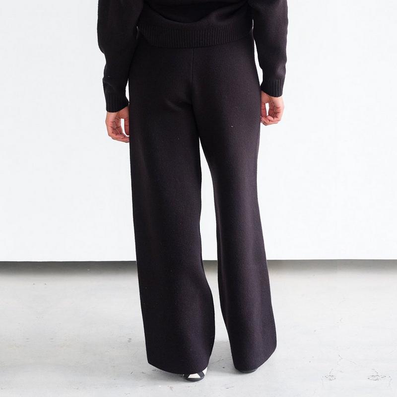 Brunette The Label Pantalon large tricot&eacute; pour femmes