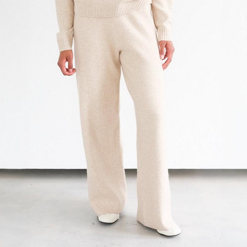Brunette The Label Pantalon large tricot&eacute; pour femmes