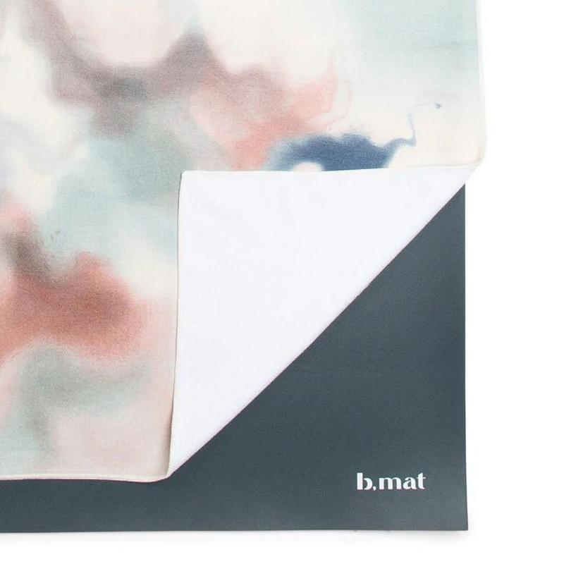 b, halfmoon Gripster Towel