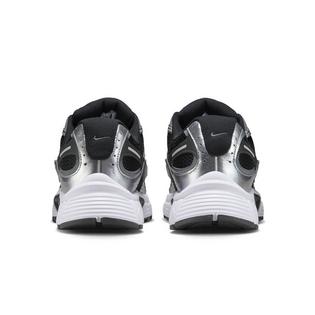 Nike Men's V5 RNR Shoe