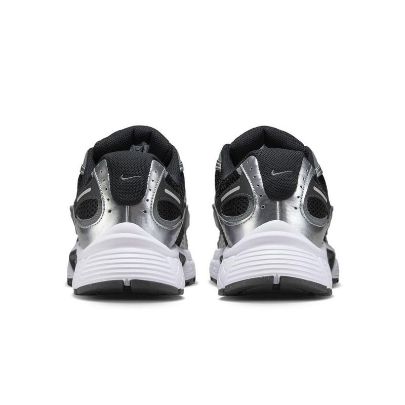 Nike Men's V5 RNR Shoe