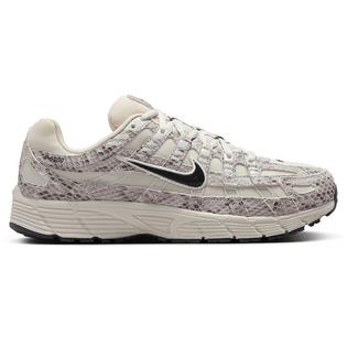 Nike Chaussure P-6000 SE pour femmes