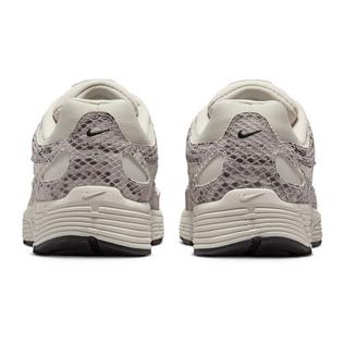Nike Chaussure P-6000 SE pour femmes