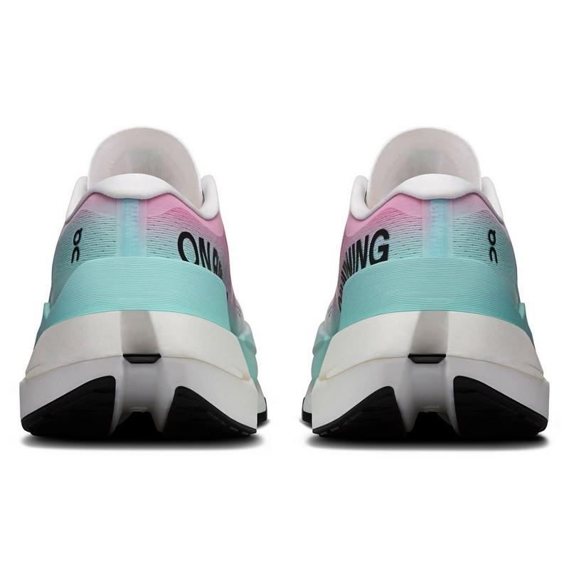 On Chaussures de course Cloudboom Max pour femmes